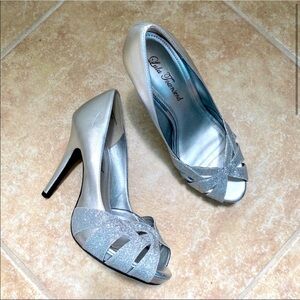 NEW Lulu Townsend Silver Glitter Heels size 6.5